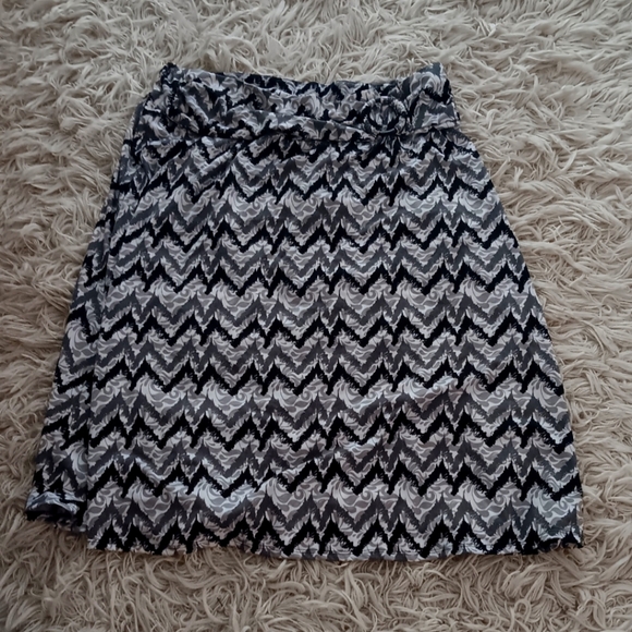 Robert Louis Dresses & Skirts - Robert Louis Skirt Women's Black, White & Gray SZ XL